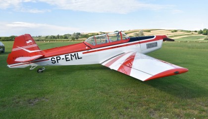 Zlin 526F SP-EML